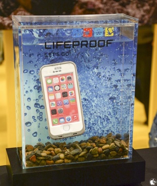 LIFEPROOF nuud case for iPhone 5c