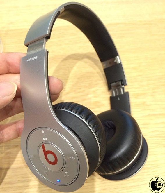 Apple Store、Beats ElectronicsのBluetoothオンイヤーヘッドフォン「Beats Wireless」を発売開始