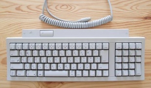 Apple Keyboard II JIS