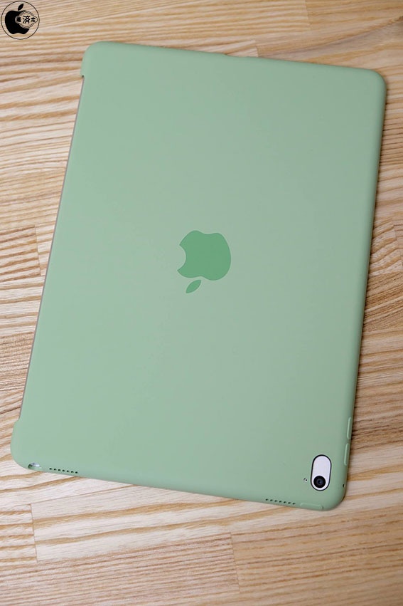 iPad Air 2にSilicone Case for 9.7inch iPad Proは装着可能だが使用制限有り iPad
