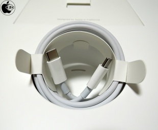 Apple USB-C充電ケーブル