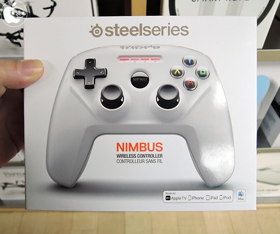 Apple Store Apple Tvに対応したsteelseriesのbluetooth接続ゲームコントローラー Steelseries Nimbusワイヤレスゲームコントローラ ホワイトモデル を販売開始 Store限定 アクセサリ Macお宝鑑定団 Blog 羅針盤