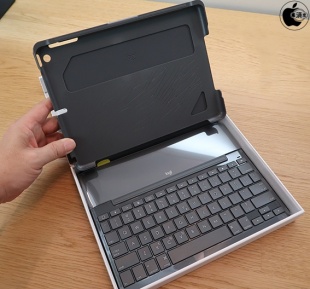 Logicool SLIM FOLIO iK1052 Case with Integrated Bluetooth Keyboard