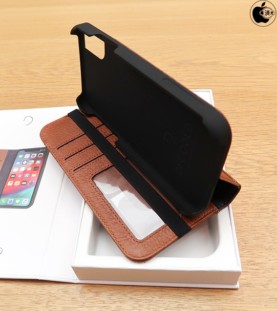 Apple Store、DecodedのiPhone XR用手帳型高級レザーケース「Decoded Leather Wallet Case