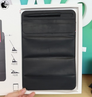 Decoded Leather Foldable Slim Sleeve for iPad（第6世代）