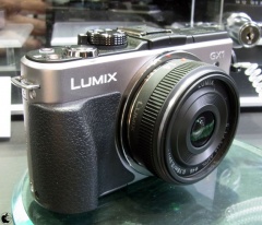 パナソニックのミラーレスデジタル一眼カメラ「LUMIX DMC-GX1」をチェック | デジカメ | Macお宝鑑定団 blog（羅針盤）