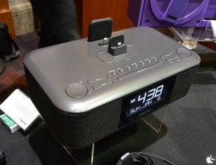 Lightningコネクタを2基搭載した "iDL100G"