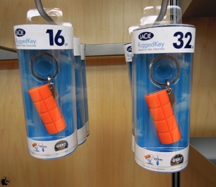 LaCie RuggedKey USBメモリ