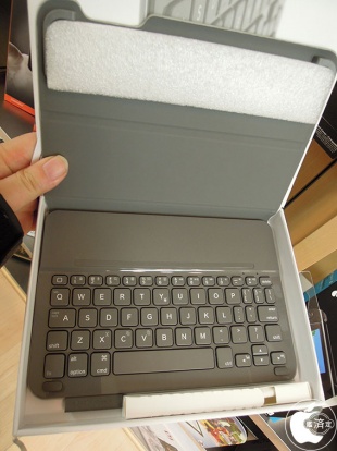 Logicool Ultrathin Keyboard Folio for iPad mini