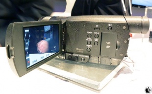 SONY FDR-AX100