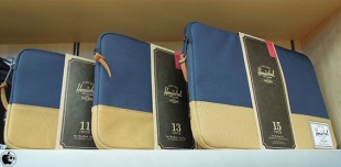 Herschel Supply Kirkwood Sleeve