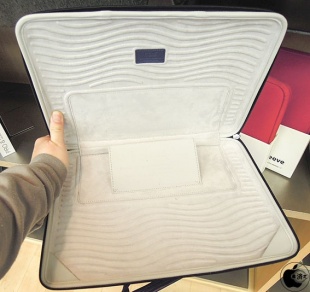 Cozistyle SmartSleeve Canvas for MacBook