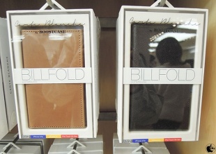 Boostcase Saffiano Double Billfold Case