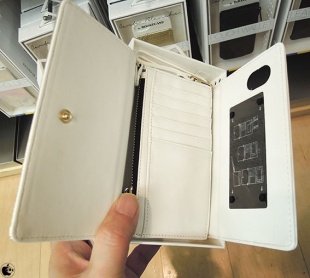 Boostcase Crossbody Wallet Clutch