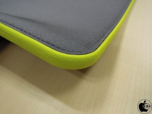 Incase ICON Sleeve with Tensaerlite for MacBook Pro with Retina Display
