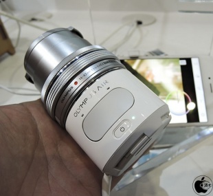 OLYMPUS AIR A01