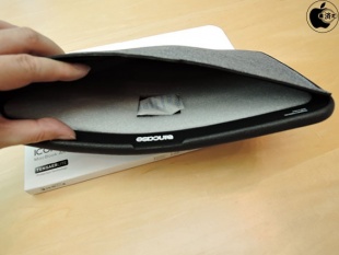 Incase ICON Sleeve with Tensaerlite for MacBook Air