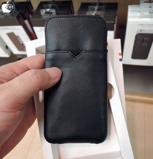 Decoded Leather Pouch with Strap for iPhone 6