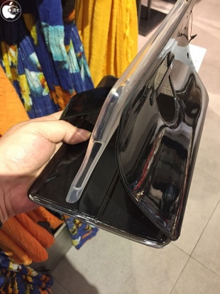 ZARA 透明ミニタブレットケース