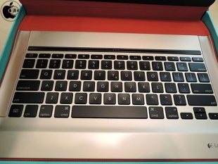 Logicool CREATE Backlit Keyboard Case for 12.9インチiPad Pro