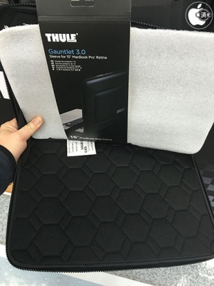 Thule Gauntlet 3.0 Sleeve for MacBook Pro