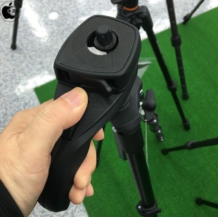 Manfrotto Compact Action Tripod