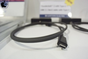 Thunderbolt 3 ケーブル
