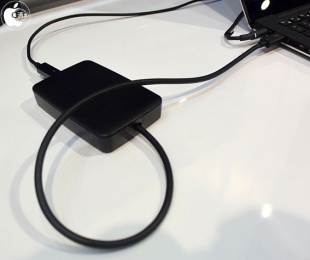 Kanex Thunderbolt 3 to Thunderbolt 2 Adapter