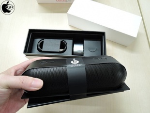 Beats Pill+ パッケージ