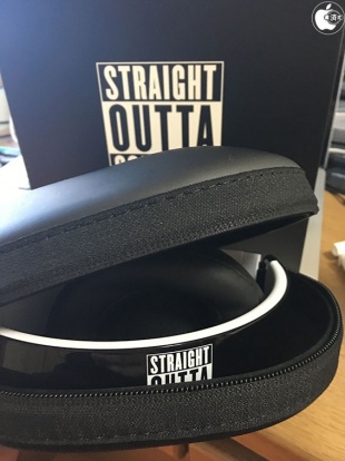 Beats by Dr. Dre Studio Wireless (Special Edition — Straight Outta Compton)