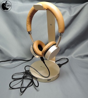 Satechi Aluminum USB 3.0 Headphone Stand