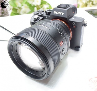 FE 85mm F1.4 GM