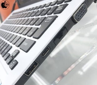 VAIO S11 Thunderbolt 3