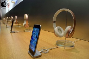 Beats Solo2 ワイヤレスオンイヤーヘッドフォン - ローズゴールド