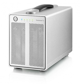 AKiTiO Thunder3 Quad