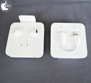 EarPods with Lightning Connector/Lightning - 3.5 mmヘッドフォンジャックアダプタ