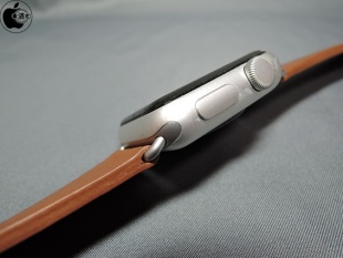 Belkin Classic Leather Band for Apple Watch