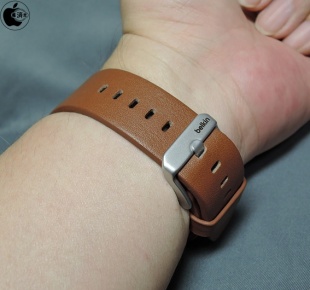 Belkin Classic Leather Band for Apple Watch