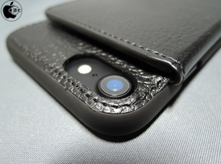 Uunique iPhone 7 Multi Pocket Rear Design Hard Shell
