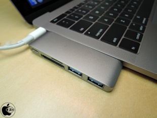 Satechi Type-C USB3.0 3in1 コンボハブ (Type-C 充電ポート付き)