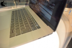 MacBook Pro (15-inch, Late 2016)