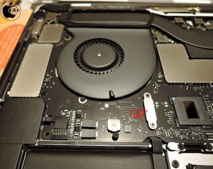 MacBook Pro (15-inch, Late 2016)