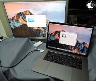 23-inch Apple Cinema HD Display
