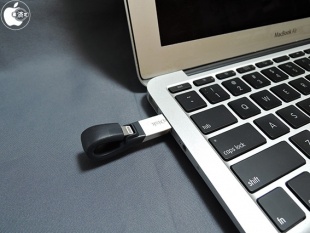 iXpand Slim フラッシュドライブ