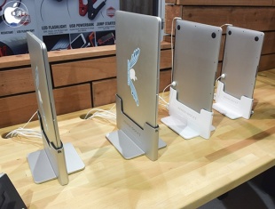 Vertical Dock for MacBook Pro (2016)