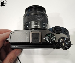 EOS M6