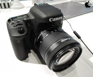 EOS 9000D
