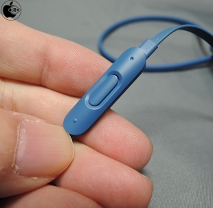 BeatsXイヤフォン