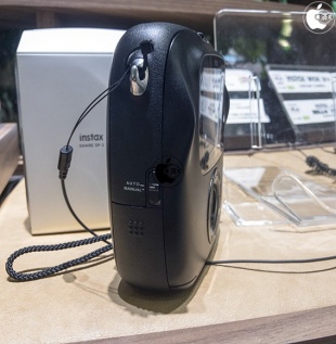 instax SQUARE SQ10