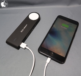 Ugreen Wireless Power Bank Charger with USB Charging for Apple Watch